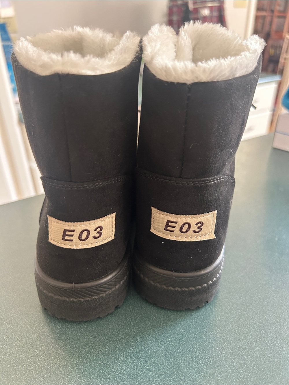 E03 Black Women's Winter Boots with Faux Fur Lining